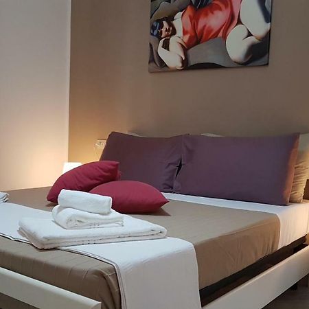 Loft Baia Di Giardini Apartment Bagian luar foto