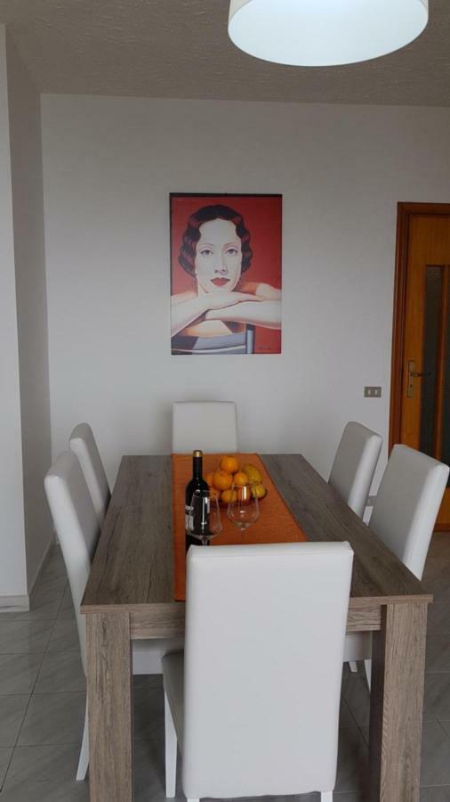 Loft Baia Di Giardini Apartment Bagian luar foto
